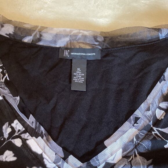 INC International Concept Women's Black White Floral Roses Print Blouse Top Shir - Picture 2 of 5